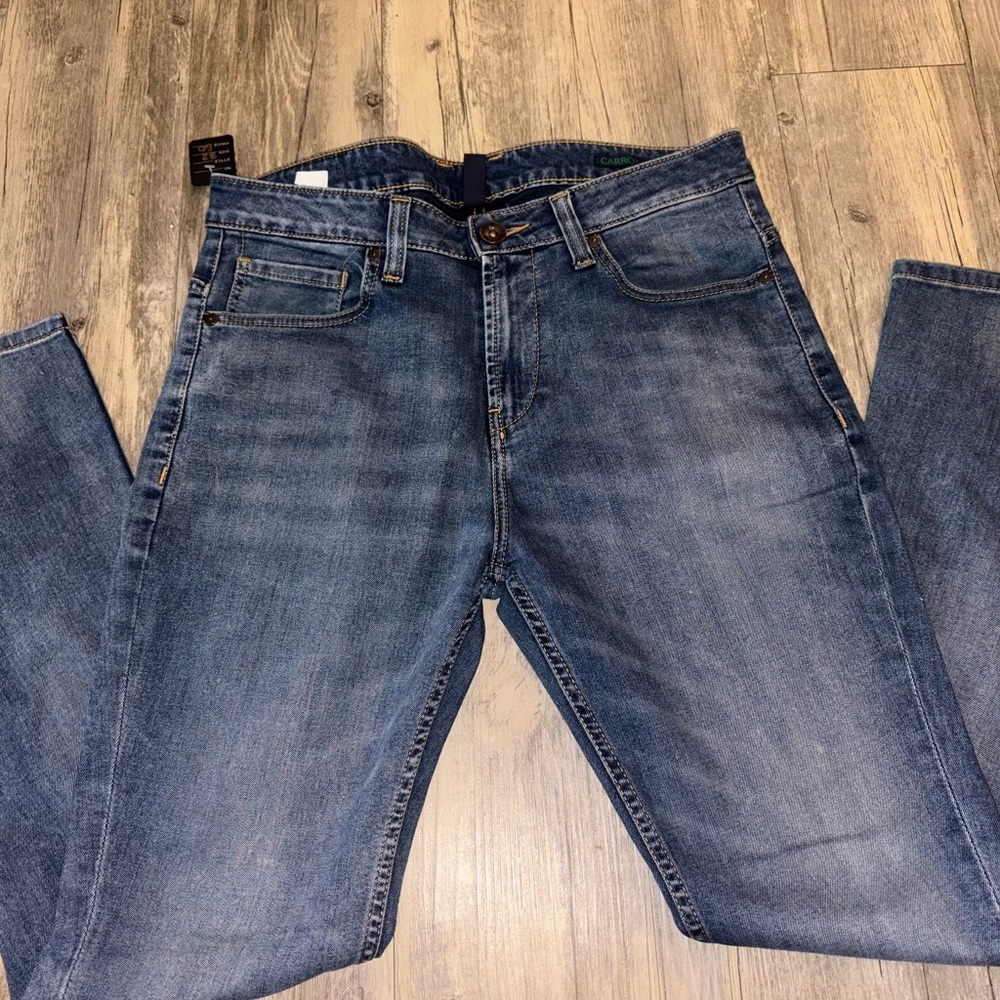 Vintage United Colors Of Benetton Blue “Carrot Fit” jeans Sz 30